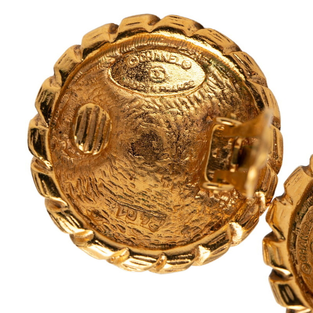 CHANEL Vintage Gold Logo Earrings - Picture 4 of 4